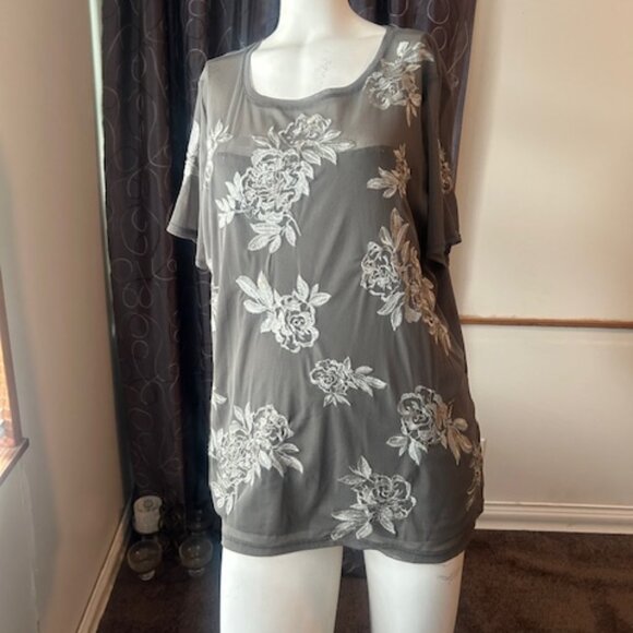 INC International Concept Gray Floral Embroidered semi sheer top, size 1X - Picture 1 of 4